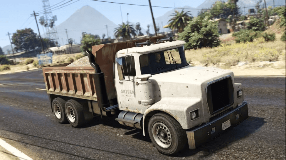Brute Tipper (3-axle)